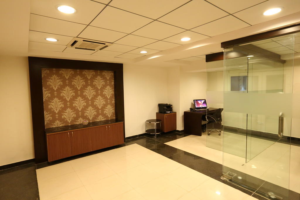 Crest Executive Suites, Whitefield Bangalore Camera foto